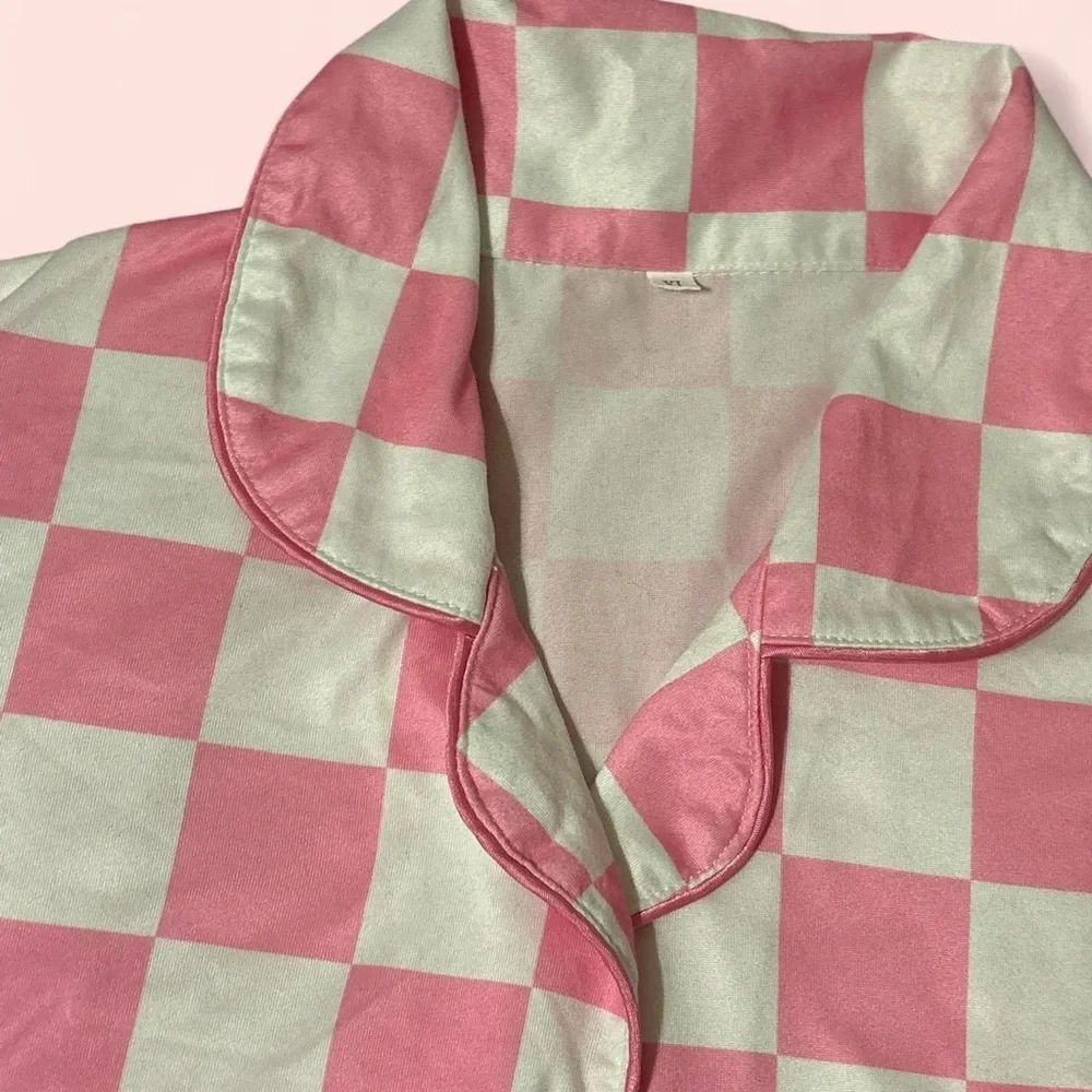 Pink and White Checkered Women's Pajamas - Picture 4 of 5